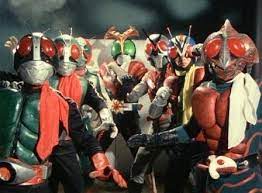 全員集合 7人の仮面ライダー は 仮面ライダーストロンガー 終了の翌週に放映された特番である 仮面ライダー から続くシリーズの一区切りとして 仮面ライダーストロンガー の最終回では変身前の演者含め全ライダーが集結するという 豪華なフィナーレを