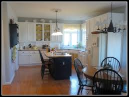 beautifully updated kitchen with pops