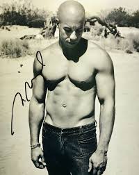 Contact vin diesel on messenger. Vin Diesel Signed Photo 20 X 25 Cm With Coa Catawiki