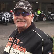 Are there larger pontoon boats with larger engines for rent in Havasu for  22 people?