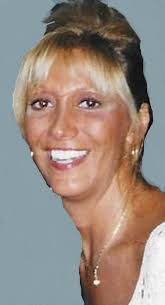 Sandra Reda's Instagram, Twitter & Facebook