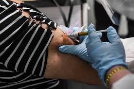 Protocoles des vaccins et du test cutané à la tuberculine, disponibles au québec : Covid 19 Vaccine Distribution Will Be Challenging States Rush To Plan Ahead Shots Health News Npr