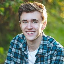 Colby Deering's Instagram, Twitter & Facebook