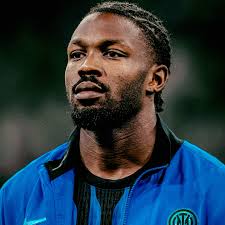 C'è una cosa che proprio fatico a comprendere: tutte queste lamentele su  Marcus Thuram. Ieri, ad esempio, è stato senza dubbio il migliore in  attacco e uno dei giocatori più determinanti della