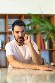 Μπορεί να είναι ένας πολυάσχολος άνθρωπος, όμως πάντα βρίσκει χρόνο για τα παιδιά του, καθώς. Pantelhs Toytoyntzhs O Make Up Artist Pisw Ap Olh Thn Ellhnikh Showbiz