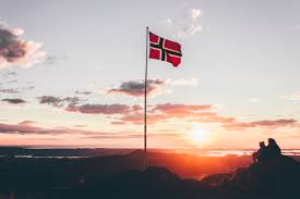 Les og hør om nasjonaldrakter og hvorfor vi feirer 17. 17 Mai Aktiviteter Dere Kan Gjore Hjemme I Ar