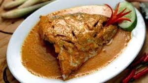 Seperti halnya 2 resep gulai sebelumnya, resep yang satu ini pun juga cukup mudah dan pastinya anda yang mungkin baru bisa memasak pasti bisa membuatnya. Lezatnya Sate Dan Gulai Kepala Ikan Manyung Kuliner Di Situbondo Favorit Wisatawan Tribun Travel