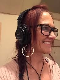 Shari Conn's Instagram, Twitter & Facebook