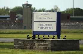 Stop montgomery execution experts call for clemency to be granted to lisa montgomery amid concerns that she received inadequate legal assistance and her previous trauma and mental health. Feds Schedule Two Executions Including Woman Who Killed Victim Cut Baby From Womb News Tribstar Com