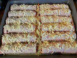 Leberkas Cannelloni Mit Frischem Bauernbrot Leberkase Rezept Party Rezepte Einfach Rezepte Mit Wurstchen