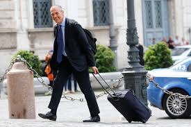 Check out a collection of carlo cottarelli out about milan photos and editorial stock pictures. Il Vero Motivo Per Cui E Nata La Crisi Pagina 2