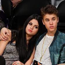 Selena gomez formally closed the chapter on her justin bieber heartbreak a year ago when she released her songs lose you to love me and look at her now. now, she's dating other people and has. Justin Bieber Selena Gomez Die Situation Droht Zu Eskalieren Intouch
