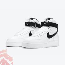 Кроссовки nike air force high sf af1 black. Sneak Peek Nike Air Force 1 High White Black Strap Yankeekicks