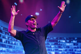 Thriving in a New World: Tony Robbins' Transformational Guidance