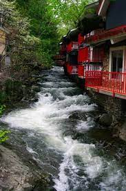 Gatlinburg Tennessee Places To Go Tennessee Vacation Mountain Vacations