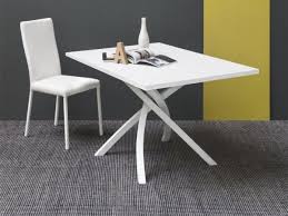 Modern Twister Dining Table By Calligaris With A Wood Top And Metal Legs White Finish Shown Contemporary Dining Table Table Dining Table