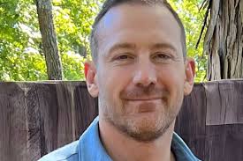 Adam Wagers's Instagram, Twitter & Facebook