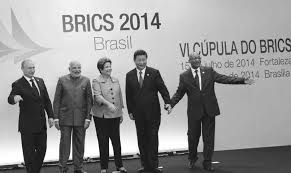 Les brics réclament plus de poids au sein de ces institutions notamment en raison des désaccords qu'ils entretiennent avec les politiques monétaires menées par les pays l'un des principaux sujets d'inquiétude réside dans l'excès de liquidités dans l'économie mondiale produit par ces dernières. Brics Ou En Sont Les Sauveurs De L Economie Mondiale Gauche Revolutionnaire