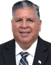 Renard Johnson dominates mayoral rivals in fundraising