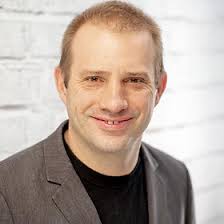 Our Experts in Corporate Intelligence Investing