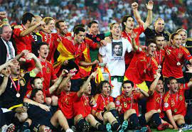 Tây ban nha và đức đụng độ nhau ở trận cầu có ý nghĩa như trận chung kết bảng a4 uefa nations league, khi đội nào có 3 điểm sẽ giành vé đi tiếp. Nhá»¯ng NgÆ°á»i Hung Tay Ban Nha Vo Ä'á»‹ch Euro 2008 Bay Giá» á»Ÿ Ä'au
