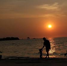 Pantai teluk awur, di telukawur; Keindahan Wisata Pantai Teluk Awur Jepara