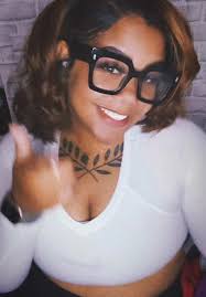 Kiki🖤 (@december6_____)