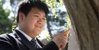 Fordern Sie einen Schulprospekt an