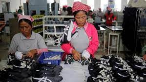 Dari data asosiasi persepatuan indonesia (aprisindo), sebanyak 20 dari 120 produsen setop produksi. Pabrik Sepatu Adidas Tangerang Phk Massal Ini Biang Keroknya