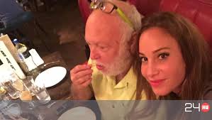 Vajna tímea a blikknek bővebben is beszélt a fejleményről: Andy Vajna Kaszinoja Elott Kinaljak Vajna Timea Fankocskait 24 Hu