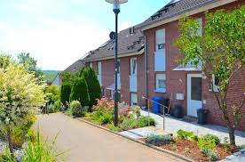» 1 zimmer eigentumswohnung wülfrath » 2 zimmer eigentumswohnung wülfrath » 3 zimmer eigentumswohnung wülfrath. Wulfrath Ligusterweg Schones Haus Fur Eine Familie Zu Verkaufen Immobilienmakler Immobilien Stahl Wulfrath