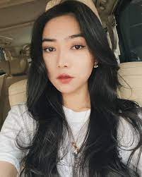 Biodata Isyana Sarasvati Lengkap Umur Agama Adik Rara Sekar Yang Jadi Solois Sukses
