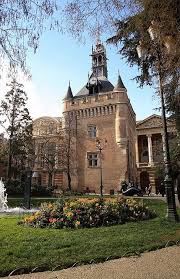 Donjon Du Capitole Toulouse France Private Garden
