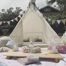 picnic ideas luxury picnic hire joy co glamping aire de jeux jardin soiree pyjama