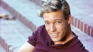 Who is Richard Chamberlain dating? Richard Chamberlain boyfriend, husband