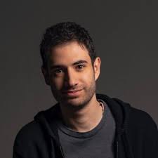 Andrew Malek's Instagram, Twitter & Facebook