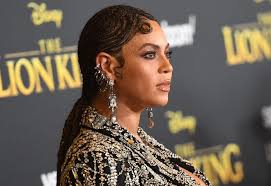 Beyoncé closed out 2020 with a special video that highlighted her memorable moments of the year, including some adorable clips with her three kids. Beyonce Obamas Other Stars Salute Protesters In Dear Class Of 2020