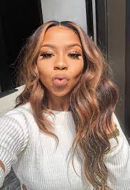Like as breakage, split ends and more. Honigblondes Haar Auf Schwarzen Frauen Honigblondes Haar Schwarz Blond Haar Honig Morenas De Cabelo Loiro Cabelo Penteado Cabelo Curto Para Rosto Redondo