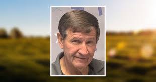 Aline Marsh's Instagram, Twitter & Facebook