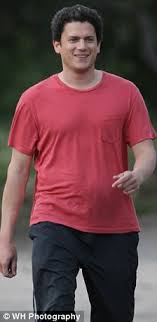 After being cooped up behind bars last season in the fox drama prison break, wentworth miller, 34, is finding life on the outside can get very hot. Prison Break S Wentworth Miller Goes From Fit To Flab As He Piles On The Pounds Daily Mail Online