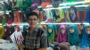 Contoh proposal usaha banyak dicari untuk menjadi rujukan para calon pengusaha muda. Lepas Profesi Bankir Syafrizal Sukses Usaha Hijab Kartina Berita Bca Liputan6 Com