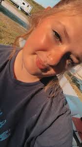 Hiii I'm addison, 16 almost 17, graduated, single, read my bible daily!  Looking for a Christian boyfriend and Christian friends💞