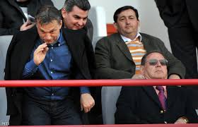 Várkonyi andrea egy mészáros lőrinchez köthető andrássy úti villába költöztette whitedog nevű médiacégét. Kolozsvari Szalonna Es Hir Telen Beszolunk