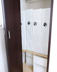 ikea skubbで面倒な 布団収納 をラクに 鍵は 縦収納 布団収納 収納 布団 収納 クローゼット