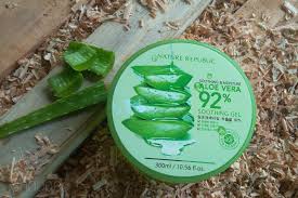 Aloe vera 92% moisturizing gel true natural extract soothing & moisture 300ml us. 12 Kegunaan Aloe Vera Gel Untuk Kecantikan Shad Beauty Lifestyle Blogger