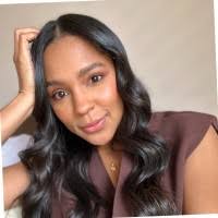 100+ "Geraldine Moreno" profiles