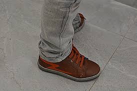 Tutte le canzoni dello zecchino fin dai primi anni. Hightops Zecchino D Oro Les Enfants A Paris