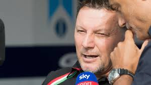 Arrivano confortanti notizie sullo stato di salute di fausto gresini, l'ex iridato nel motomondiale e team manager ricoverato da. Fausto Gresini Le Condizioni Sono Peggiorate Come Sta