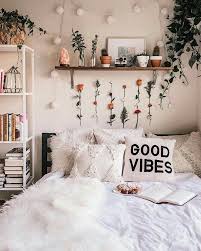 P I N T E R E S T L A U R E N P I N T E R E S T L A U R E N Den Perfekten Schreibtisch Gestalten Es Gibt So Vi In 2020 Ideen Furs Zimmer Zimmer Zimmer Gestalten