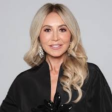 Mel Robbins and Pilar Guzmán